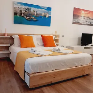 Casa Alba , Lecce Italia